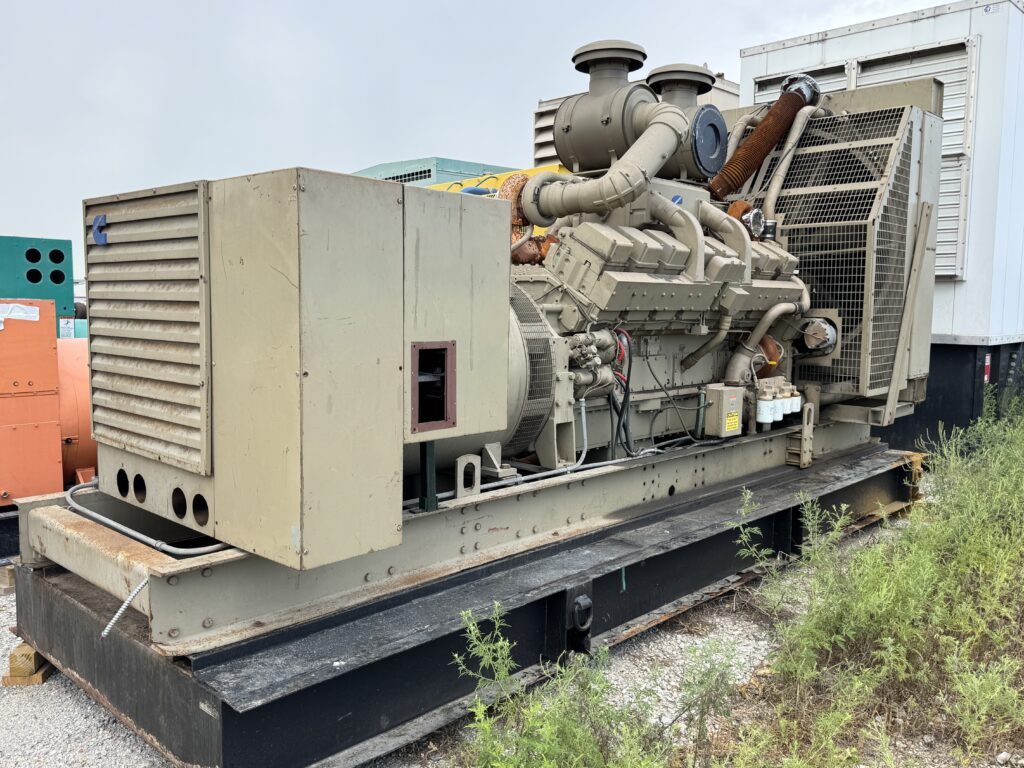Cummins KTA3067-GS, 1000kW Diesel Generator Set, Low Hours